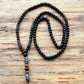 Vue rapprochée du pendentif en hématite de 5 cm