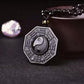 Collier élégant avec pendentif Bagua en obsidienne noire