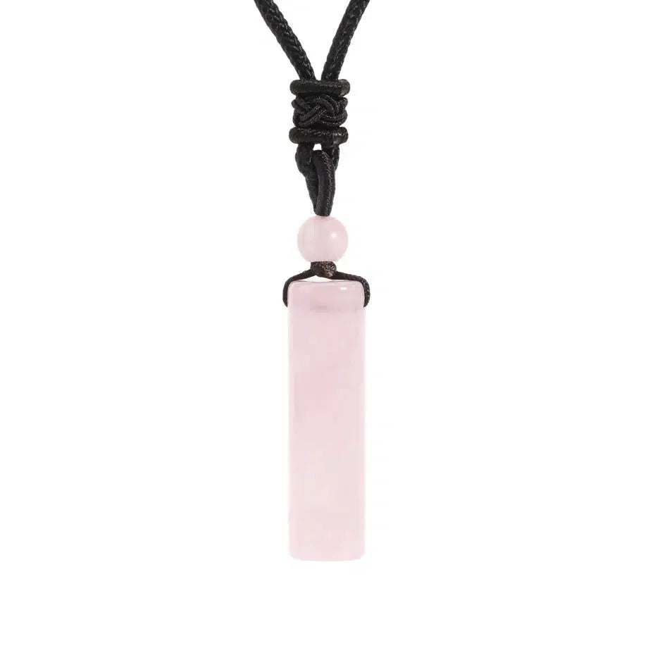 Collier Pendentif Pierre Tube collier pendentif forme tube vue de détail