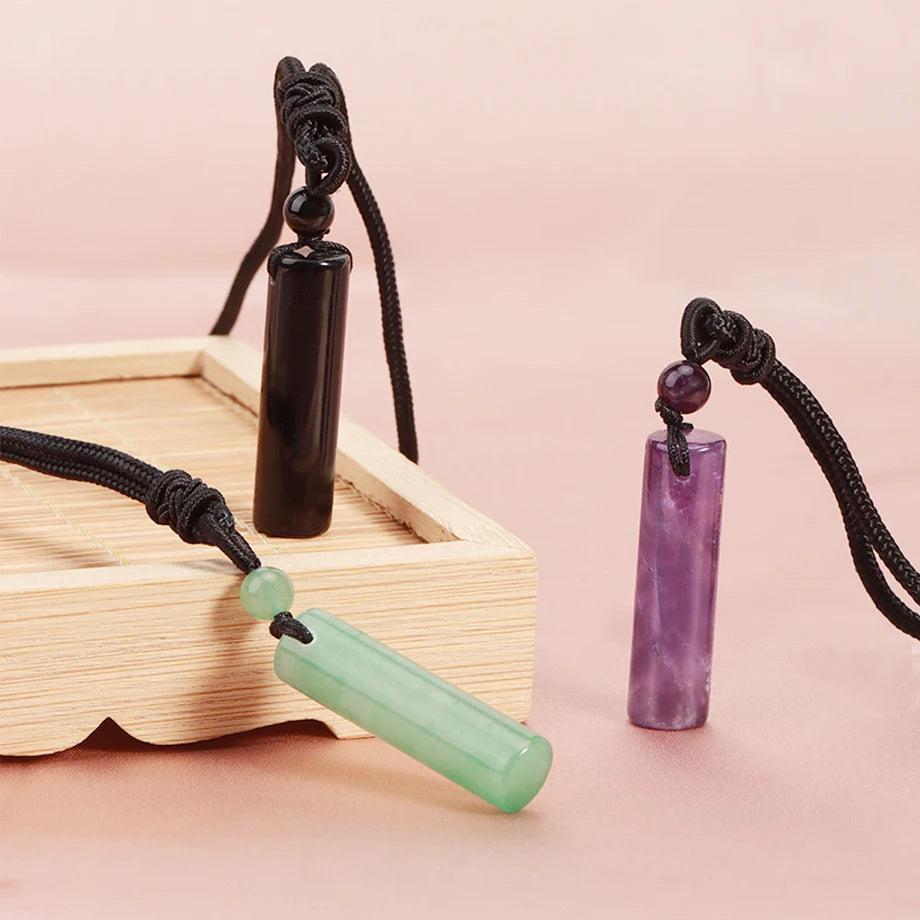 Collier tube en pierre, élégant et minimaliste pour tous