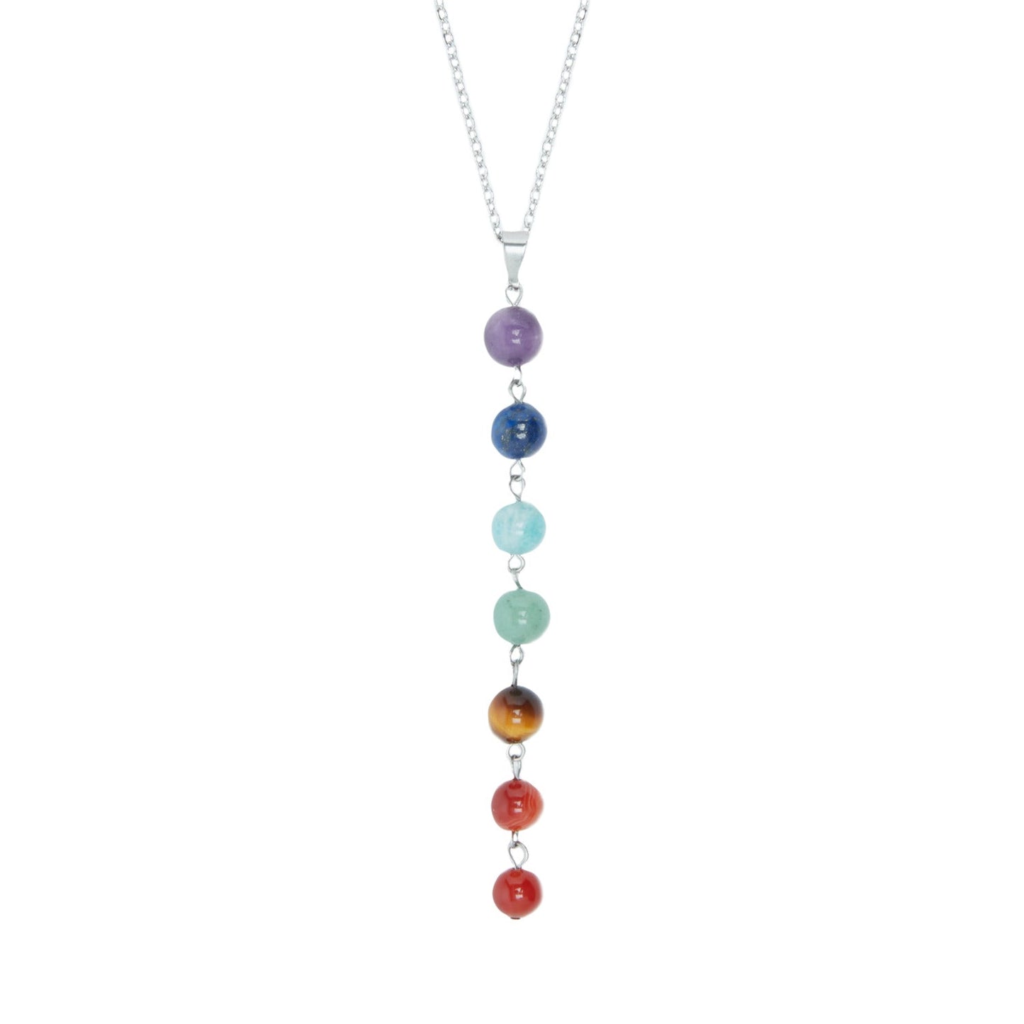 Collier chakras en pierres naturelles sur fond blanc