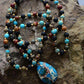 Vue rapprochée du fermoir du collier