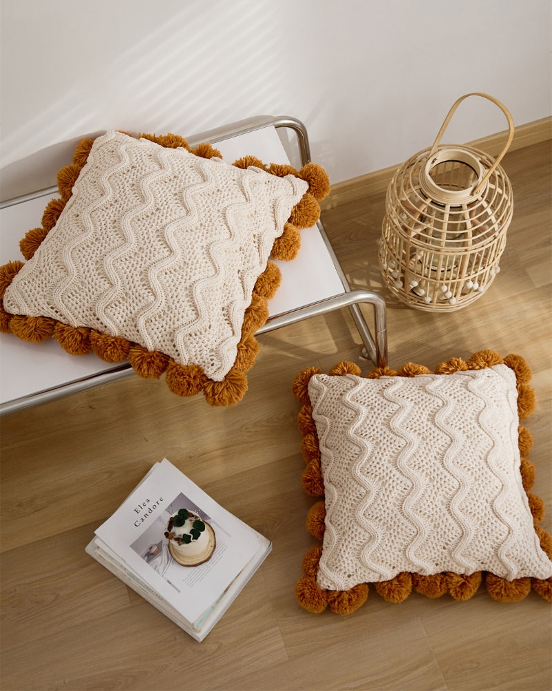 Housse de coussin crème avec texture en vagues