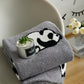 Couverture flanelle grise avec motifs pandas enfantins