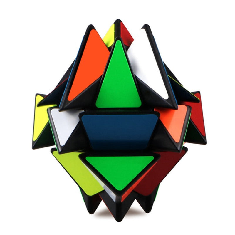 Cube Axis avec faces décalées, créant une forme irrégulière