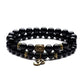 Bracelet en pierre fossile, symboles spirituels en gros plan