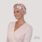 Foulard rose avec motifs floraux pour chimio