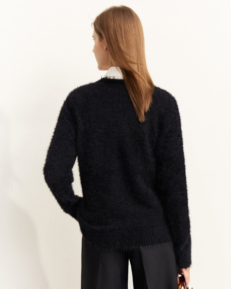 Gilet noir doux avec col V et boutons renforcés