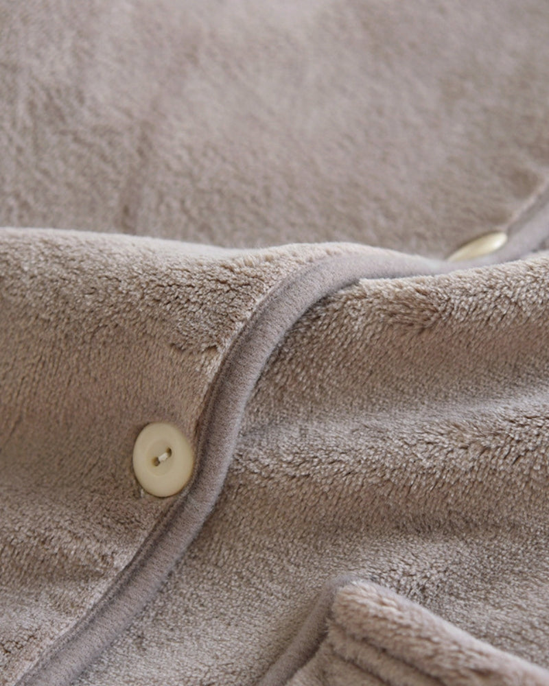 Haut de pyjama gris en matière douce et légère