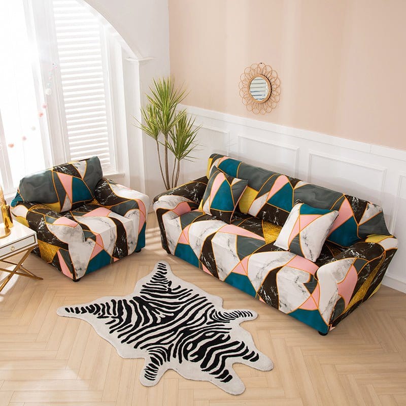 Housse extensible en polyester sur fauteuil moderne