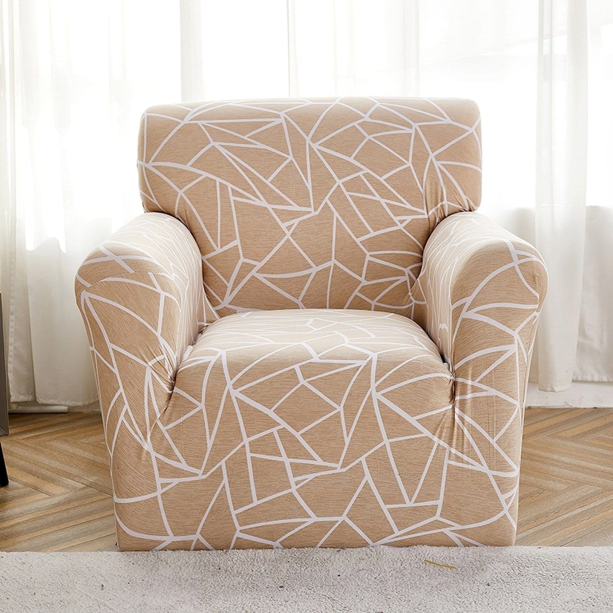 Vue de dessus d'un canapé recouvert d'une housse beige