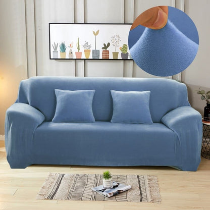 Détail de la texture veloutée d'une housse de canapé bleu ciel