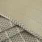 Détail du motif chevron sur tissu italien