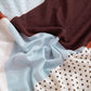 Zoom sur la texture douce et extensible du tissu