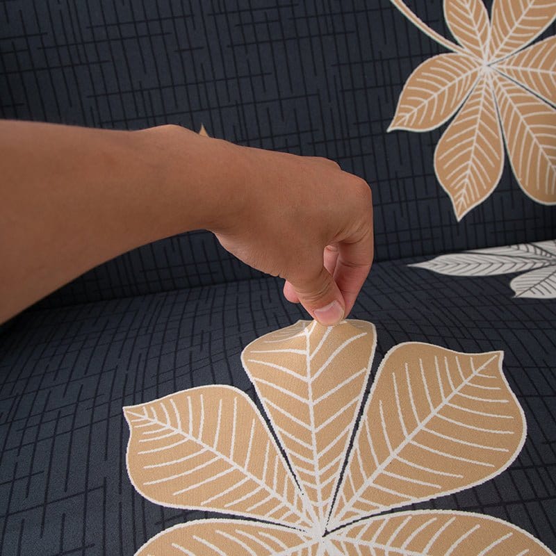 Housse de canapé en jacquard beige sur un canapé d'angle