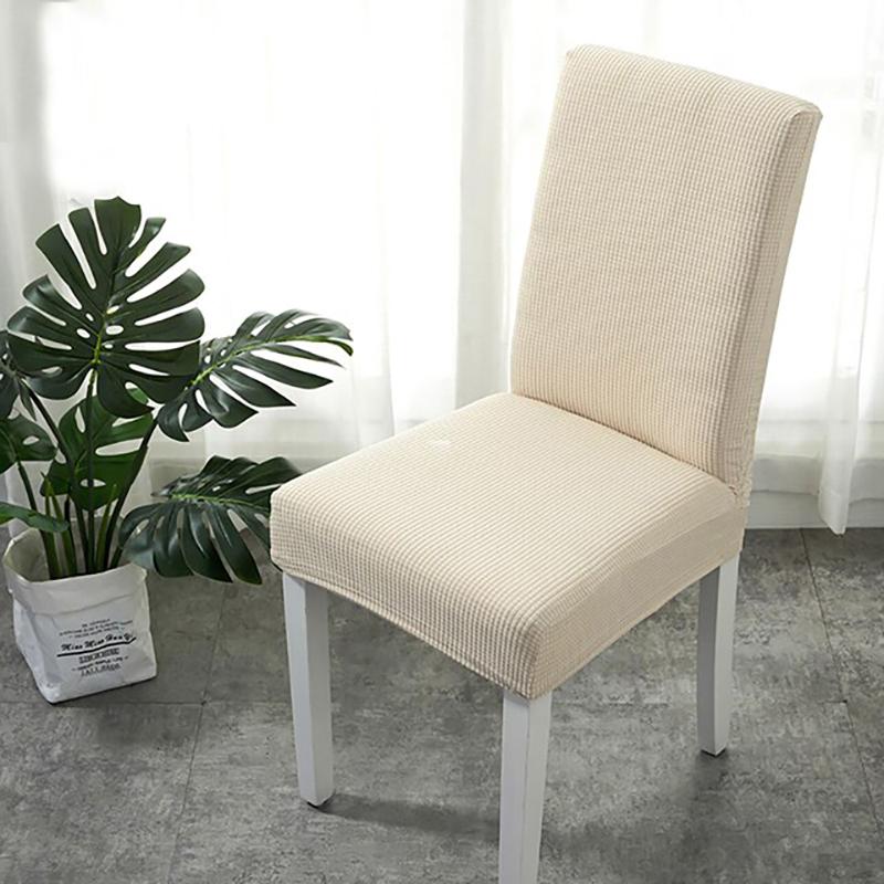 Vue rapprochée de la texture déperlante sur la housse de chaise