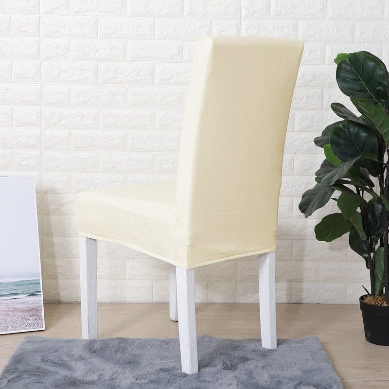 Gros plan sur la texture grainée du similicuir blanc cassé