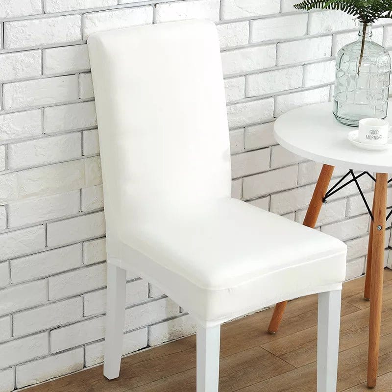 Housse de chaise blanche extensible sur chaise standard