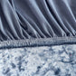 Détail de la couture et de la finition en velours