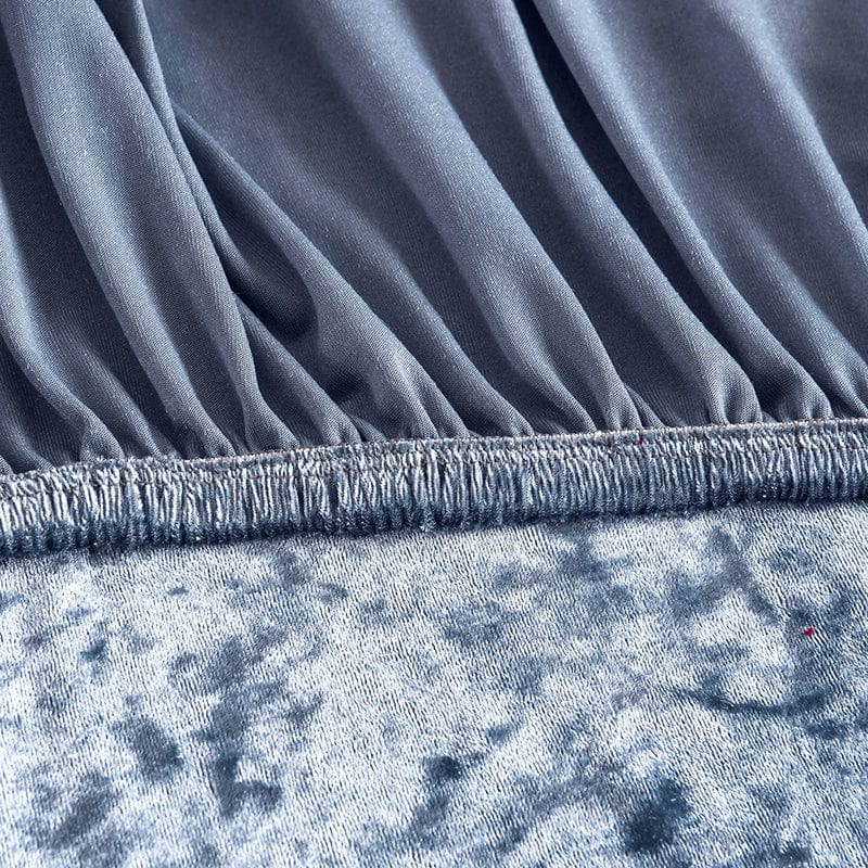Détail de la couture et de la finition en velours