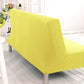 Vue rapprochée du tissu extensible jaune sur canapé