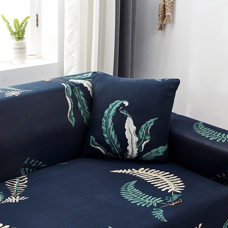 Housse de coussin extensible beige sur canapé moderne