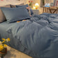 Vue latérale de la housse de couette sur un lit
