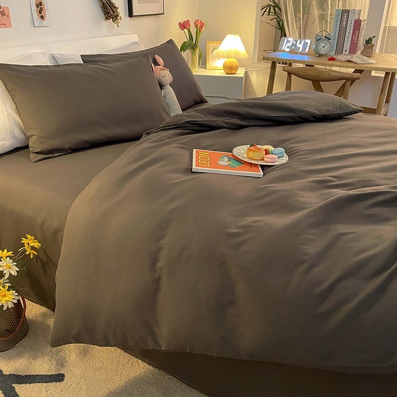 Housse de couette gris foncé avec un éclairage doux