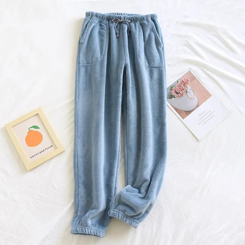 Vue de profil du bas de pyjama polaire bleu pour femme