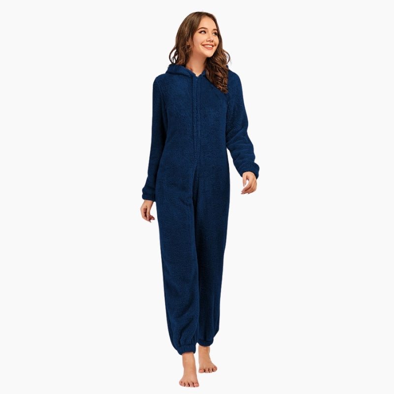 Vue de face d'une combinaison cocooning en Pilou bleu marine