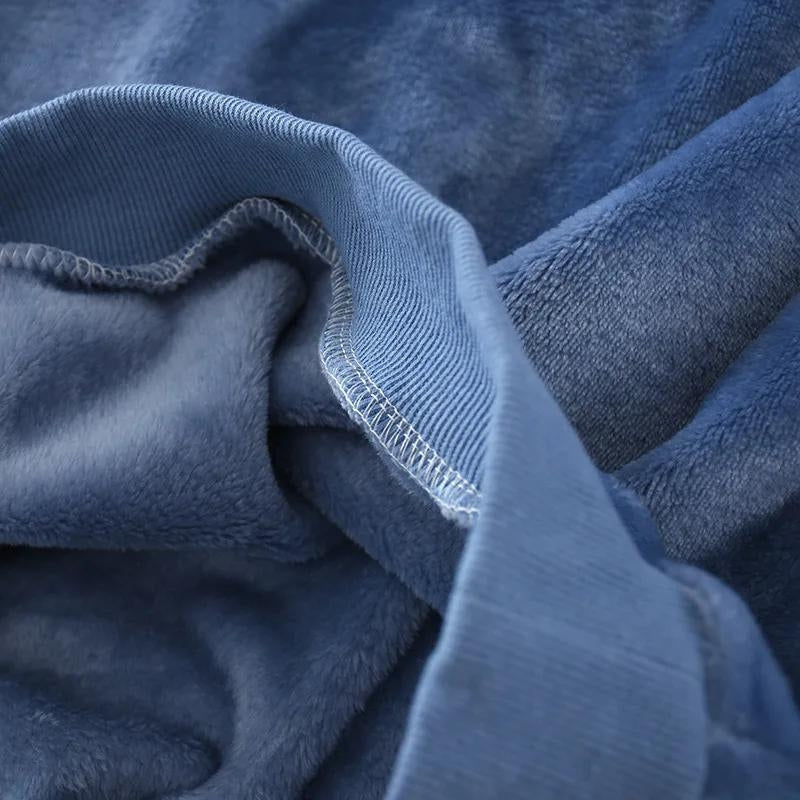 Zoom sur la matière Pilou polaire du pyjama