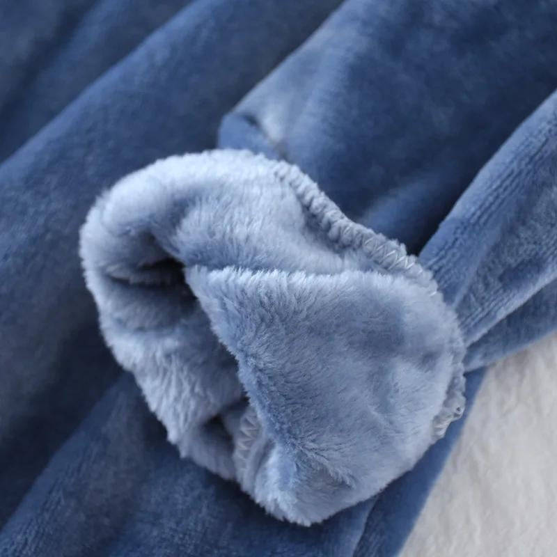 Vue arrière du haut de pyjama bleu pour homme