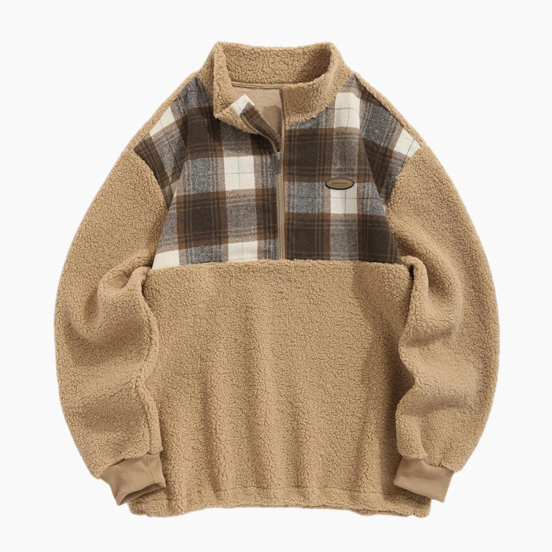 Vue de face d'un pull marron moelleux pour femme