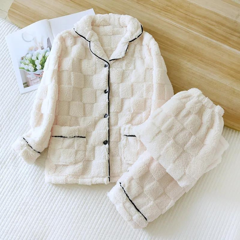 Ensemble pyjama Pilou Pilou blanc à carreaux pour femme