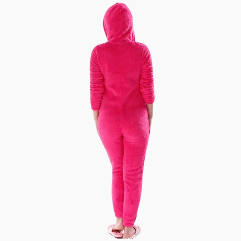 Vue de face du pyjama avec fermeture éclair et poches