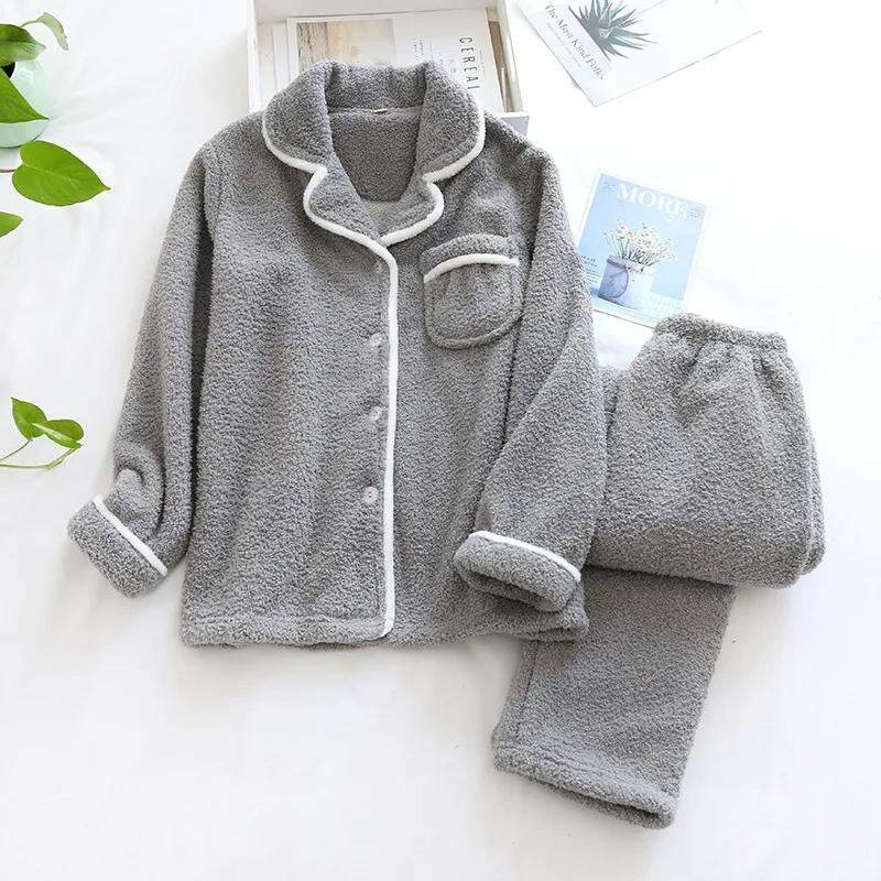 Pyjama femme gris avec col rabattu et boutons