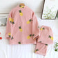 Pyjama rose en Pilou avec motifs d'ananas, vue de face
