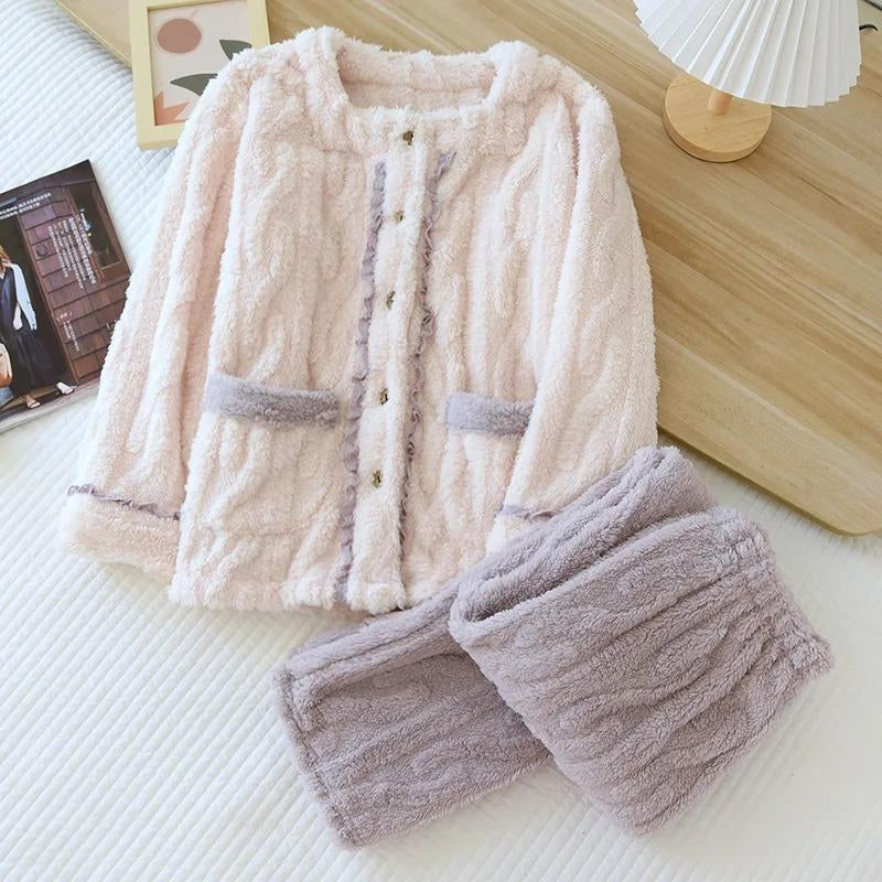 Ensemble pyjama moelleux rose et mauve pour l'hiver