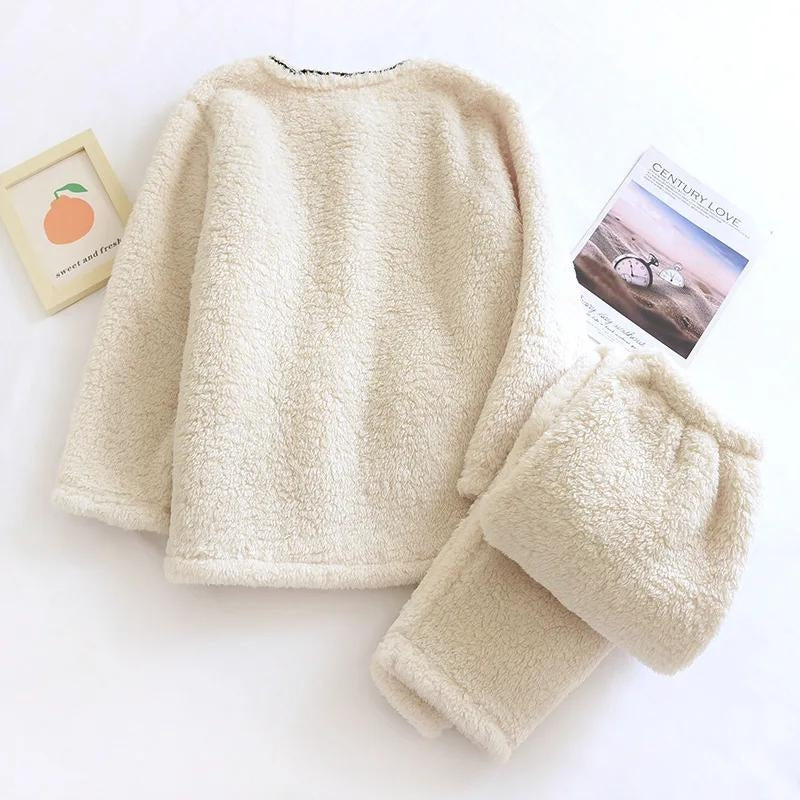 Pyjama crème en plaid avec bordures noires élégantes