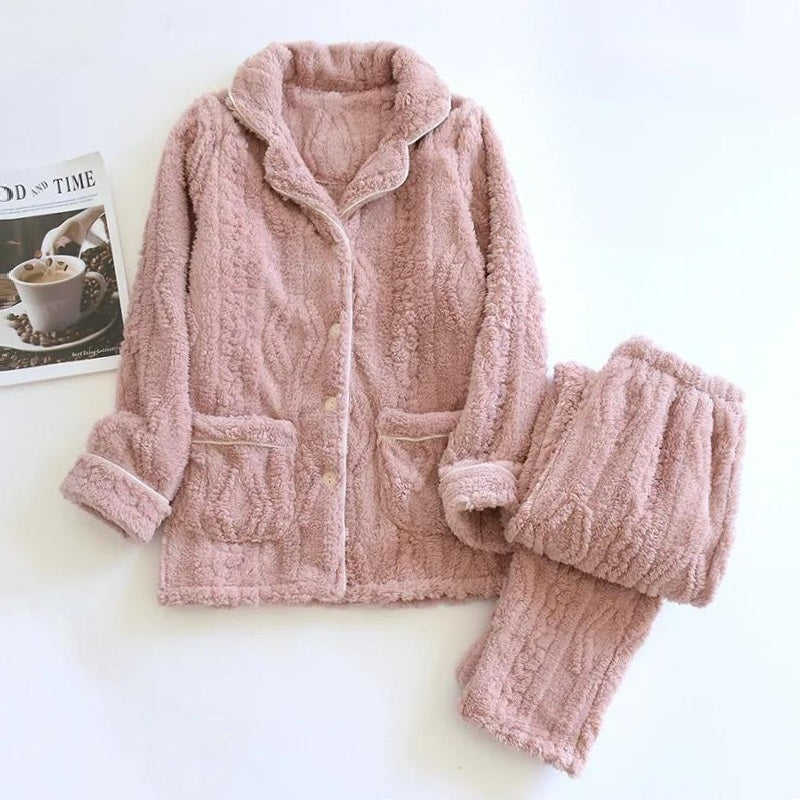 Ensemble pyjama rose clair en sherpa, vue de face
