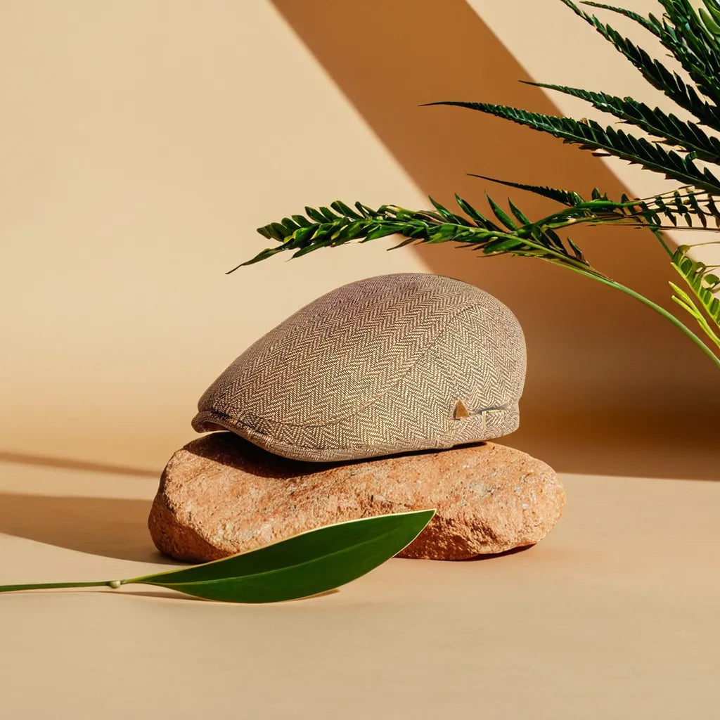 Gros plan sur un béret en laine avec texture détaillée