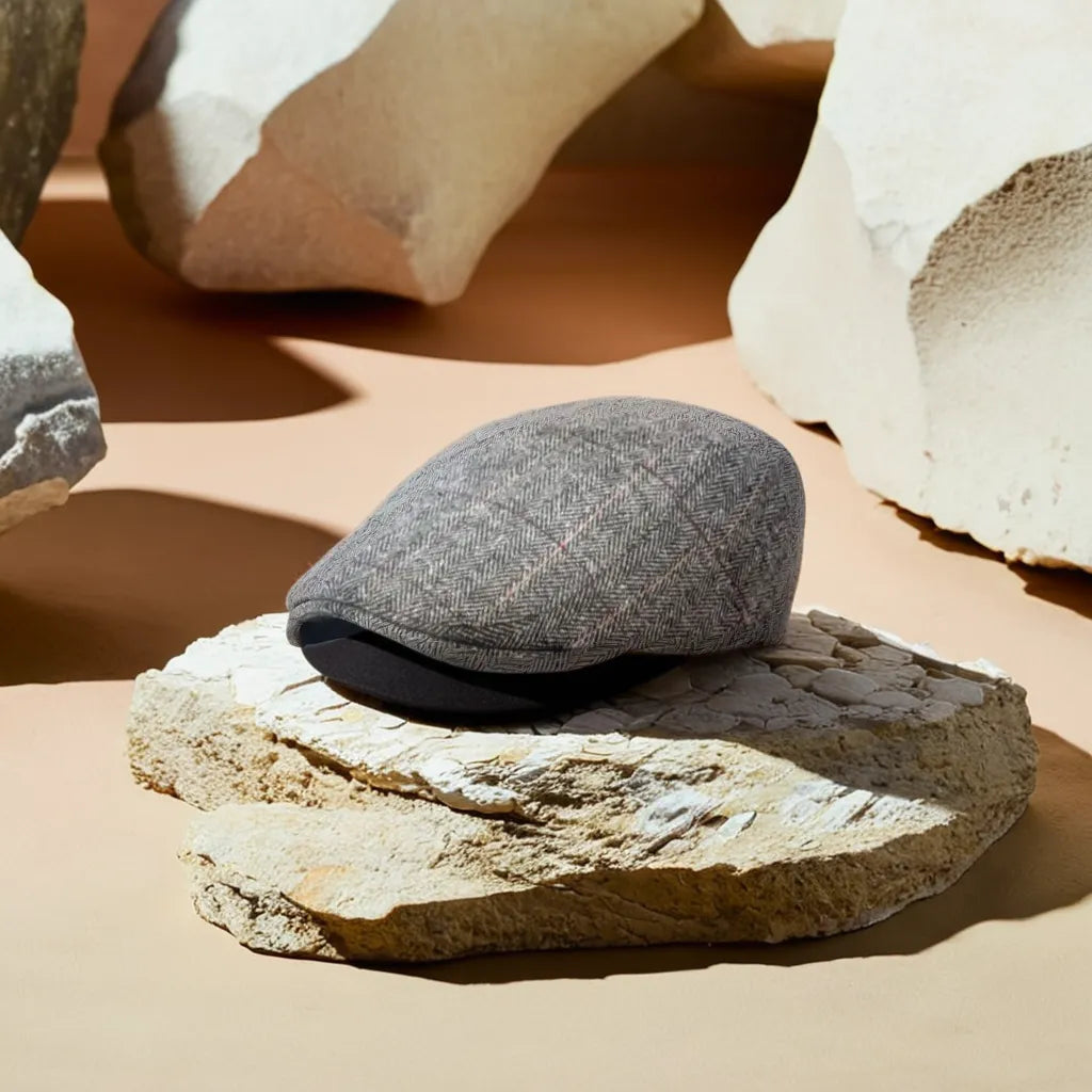 Gros plan sur la texture d'un béret en laine