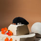 Gros plan sur un béret en coton léger et ajustable