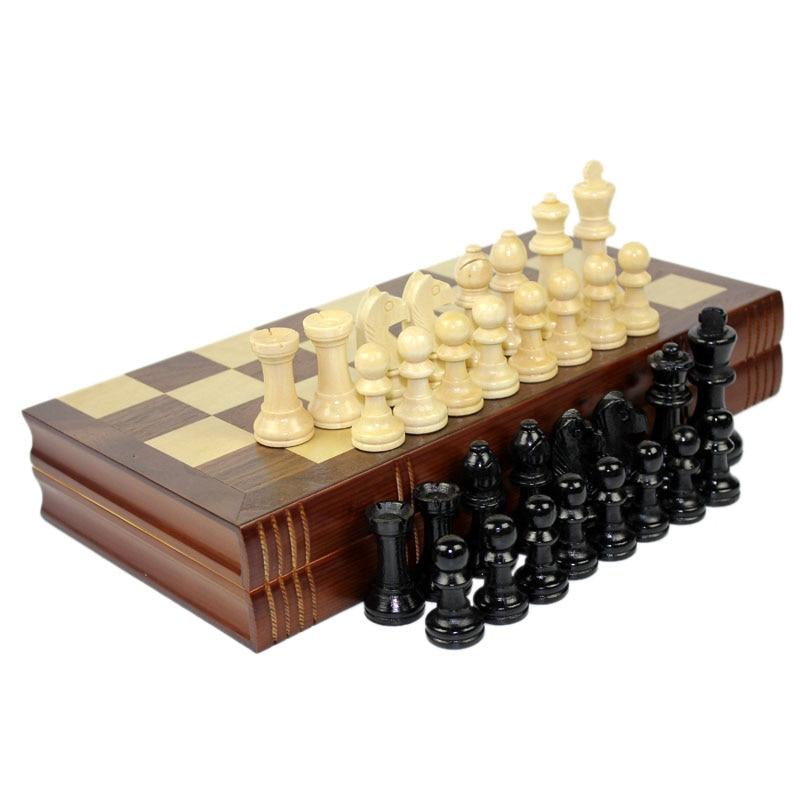 Jeu d'échecs en bois plié, fermé comme un livre