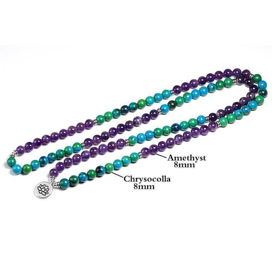 Vue détaillée des perles colorées du mala en chrysocolla