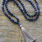 Mala en sodalite avec perles bleues et gland gris