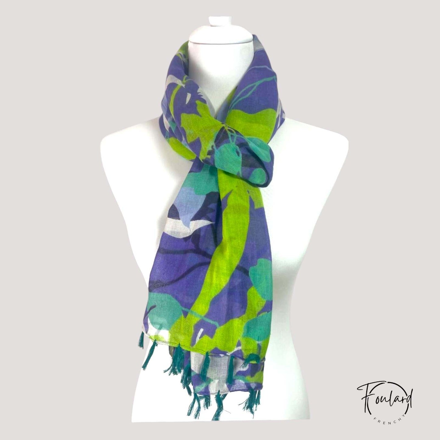 Vue d'ensemble du foulard botanique en coton, couleurs variées