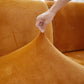 Détail de la couture sur la housse en velours