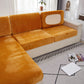 Gros plan sur la texture douce du velours orange