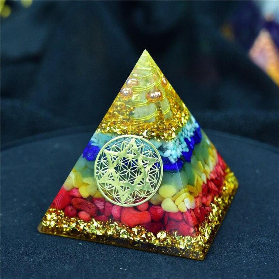 Pyramide orgonite avec médaillon étoile de David doré